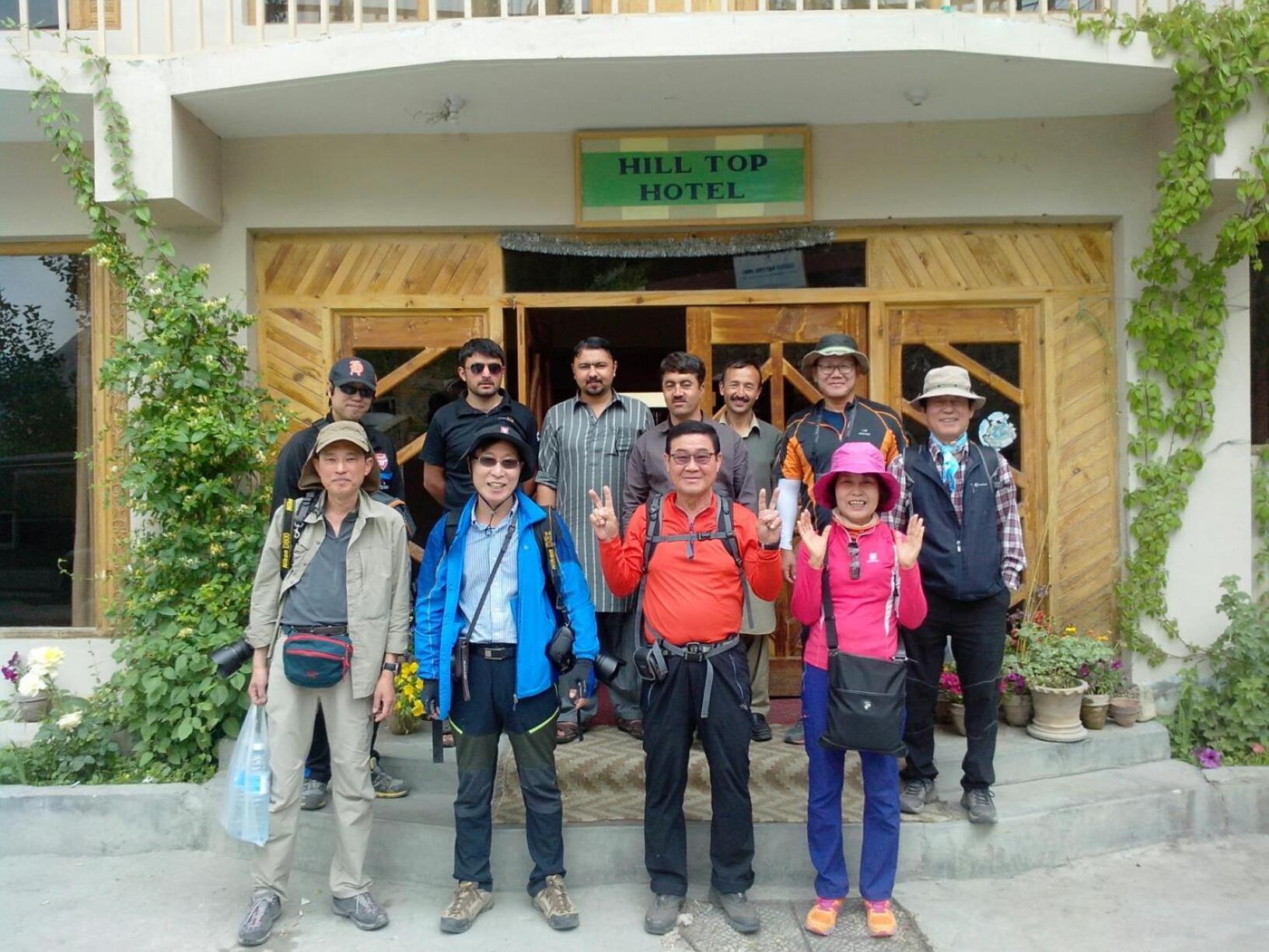 Hilltop Hotel, Hunza Karimabad (Hunza) Exterior foto